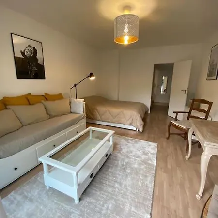 Joli Calme Et * Cannes